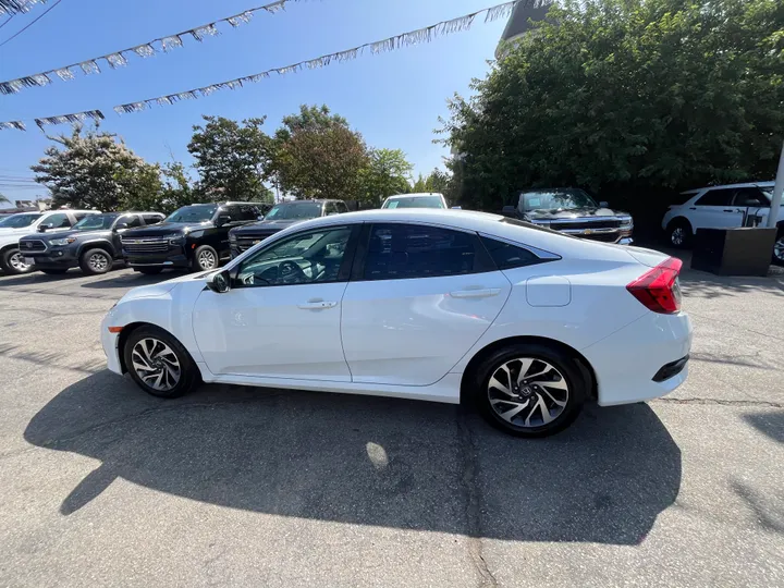 WHITE, 2016 HONDA CIVIC EX Image 18