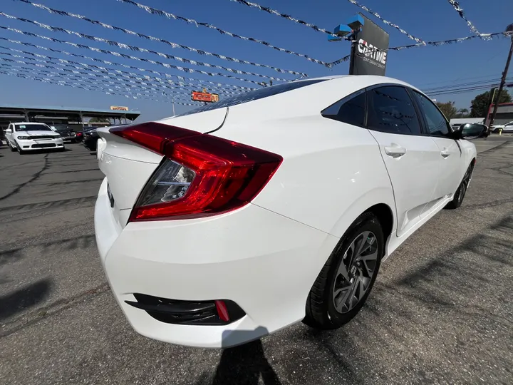 WHITE, 2016 HONDA CIVIC EX Image 20