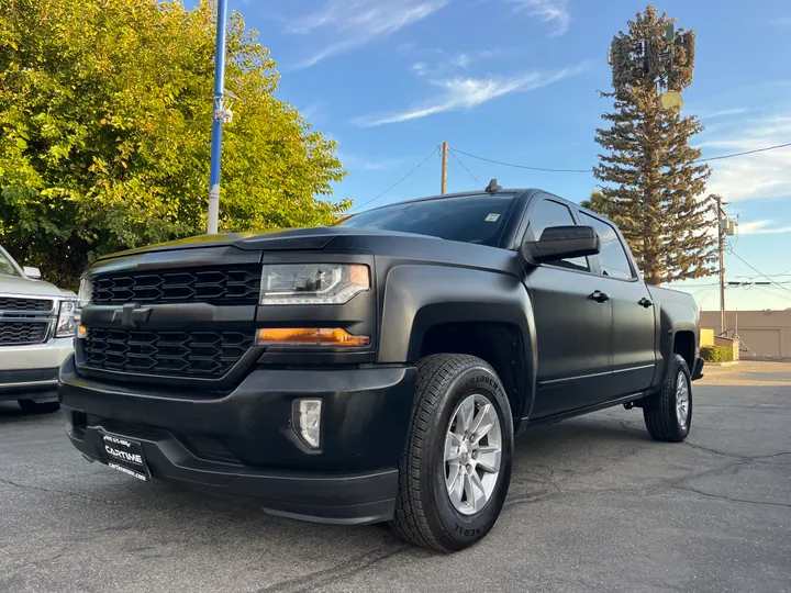 BLACK, 2018 CHEVROLET SILVERADO 1500 CREW CAB Image 6