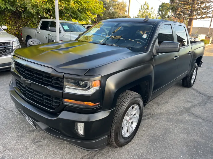 BLACK, 2018 CHEVROLET SILVERADO 1500 CREW CAB Image 11