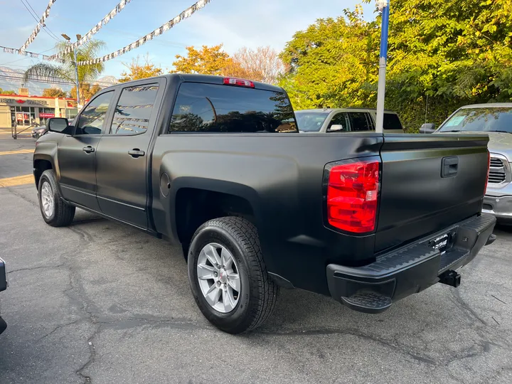 BLACK, 2018 CHEVROLET SILVERADO 1500 CREW CAB Image 15