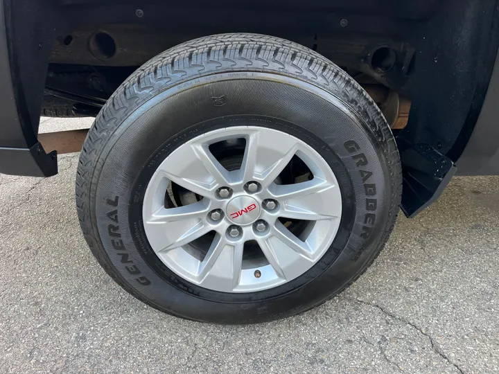 BLACK, 2018 CHEVROLET SILVERADO 1500 CREW CAB Image 48