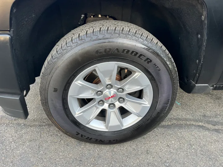 BLACK, 2018 CHEVROLET SILVERADO 1500 CREW CAB Image 52