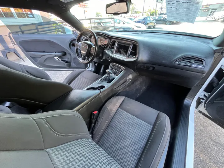 WHITE, 2019 DODGE CHALLENGER SXT Image 47