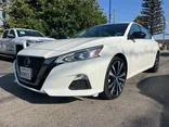 WHITE, 2021 NISSAN ALTIMA SR Thumnail Image 8