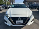 WHITE, 2021 NISSAN ALTIMA SR Thumnail Image 12