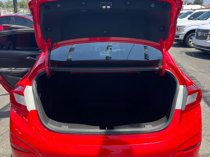 RED, 2017 CHEVROLET CRUZE Image 15
