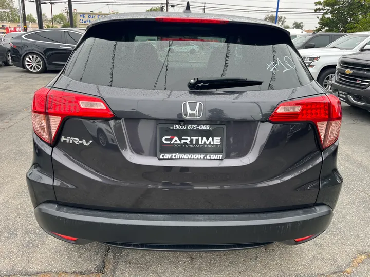 GRAY, 2018 HONDA HR-V EX Image 16