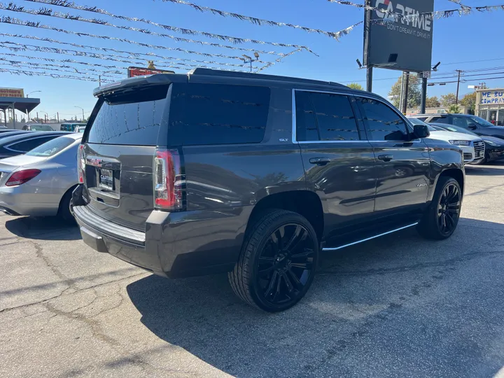 GRAY, 2019 GMC YUKON SLT SPORT Image 12