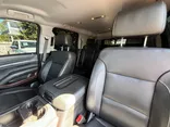 GRAY, 2019 GMC YUKON SLT SPORT Thumnail Image 43