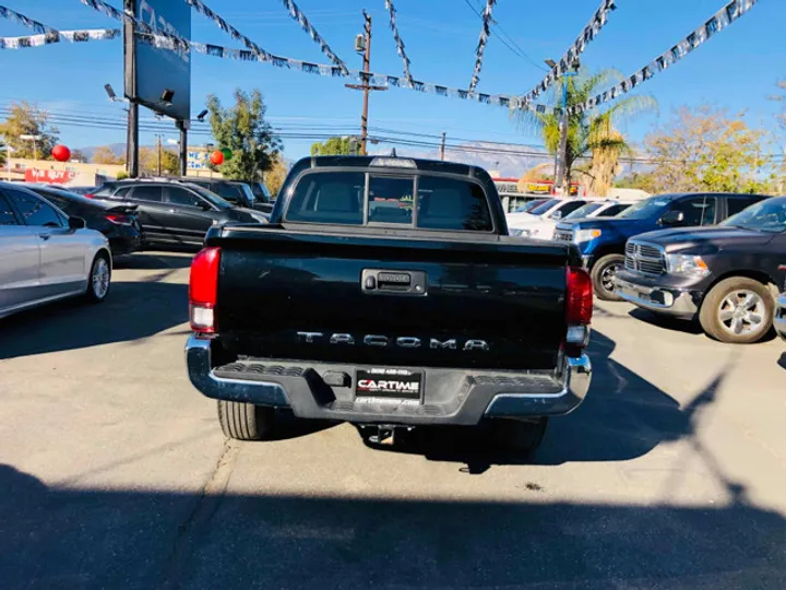 BLACK, 2019 TOYOTA TACOMA DOUBLE CAB SR5 Image 13