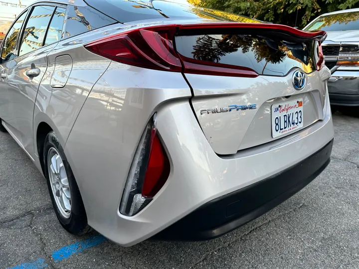 SILVER, 2019 TOYOTA PRIUS PRIME Image 26