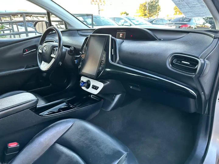 SILVER, 2019 TOYOTA PRIUS PRIME Image 42