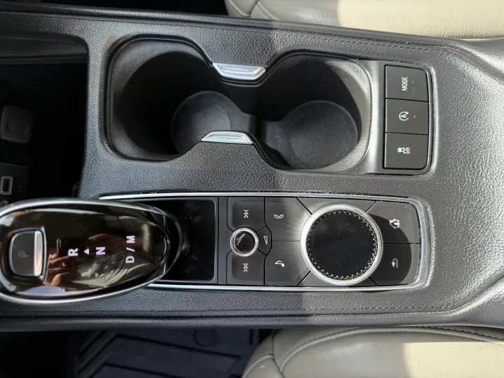 BLUE, 2021 CADILLAC XT4 Image 15