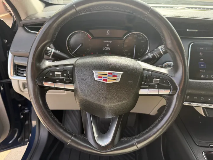 BLUE, 2021 CADILLAC XT4 Image 27