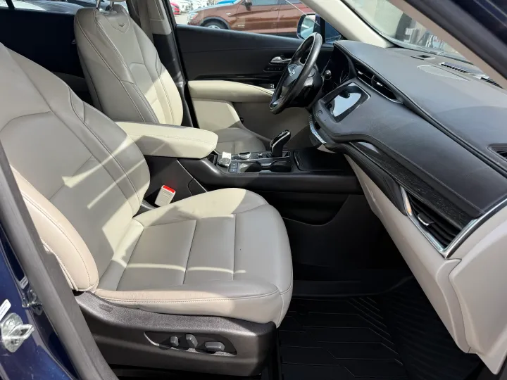 BLUE, 2021 CADILLAC XT4 Image 35