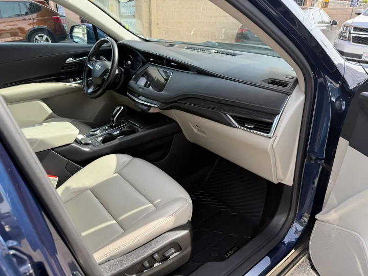 BLUE, 2021 CADILLAC XT4 Image 36