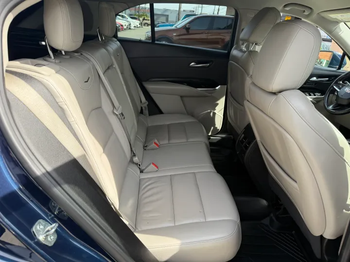 BLUE, 2021 CADILLAC XT4 Image 38