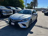 SILVER, 2019 TOYOTA CAMRY SE Thumnail Image 8