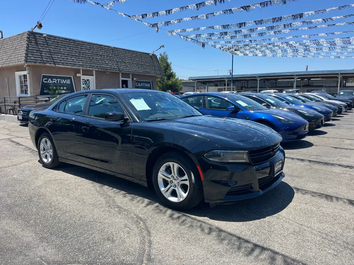 BLACK, 2022 DODGE CHARGER SXT PLUS Image 2