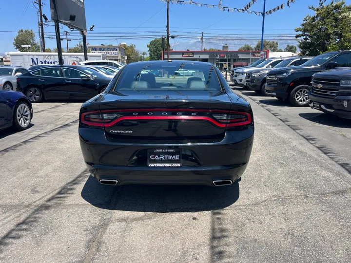 BLACK, 2022 DODGE CHARGER SXT PLUS Image 11