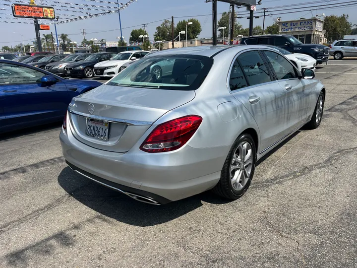 SILVER, 2015 MERCEDES-BENZ C-CLASS C300 Image 11