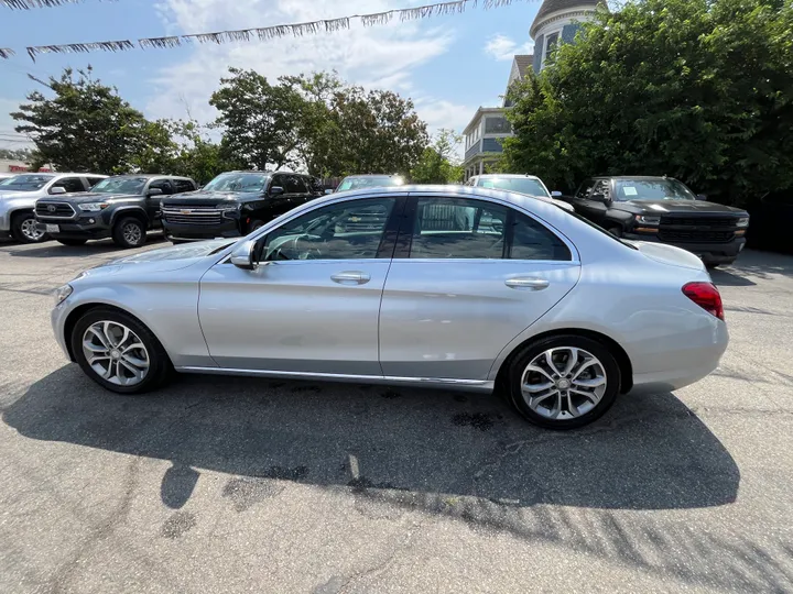 SILVER, 2015 MERCEDES-BENZ C-CLASS C300 Image 16