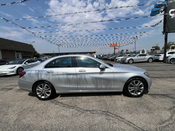 SILVER, 2015 MERCEDES-BENZ C-CLASS C300 Image 19