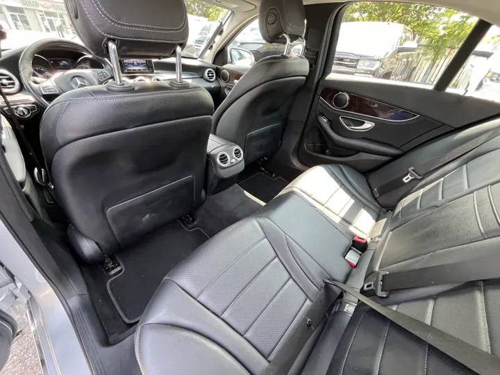 SILVER, 2015 MERCEDES-BENZ C-CLASS C300 Image 26