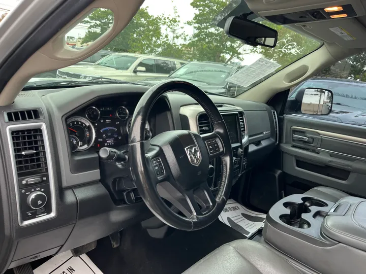 SILVER, 2016 RAM 1500 CREW CAB      DIESEL Image 26