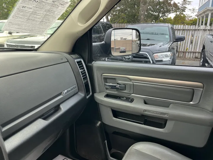 SILVER, 2016 RAM 1500 CREW CAB  DIESEL Image 34