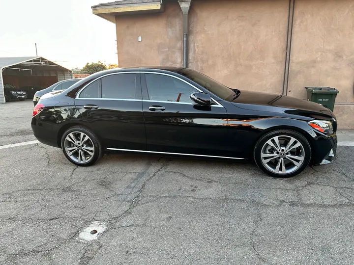 BLACK, 2019 MERCEDES-BENZ C-CLASS Image 3