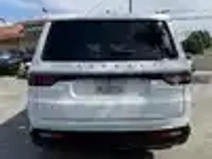 WHITE, 2024 JEEP WAGONEER Image 112