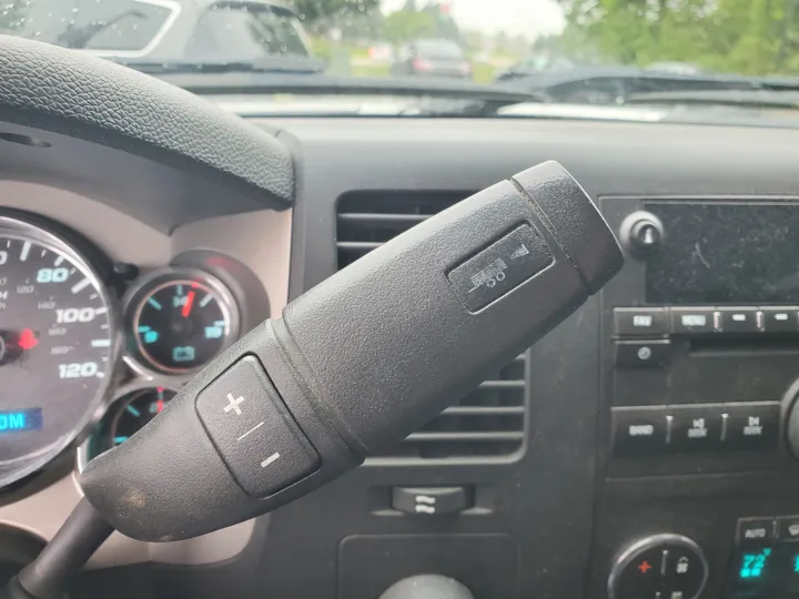 WHITE, 2012 CHEVROLET SILVERADO 1500 CREW CAB Image 22