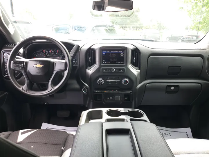 BLACK, 2022 CHEVROLET SILVERADO 1500 CREW CAB Image 21