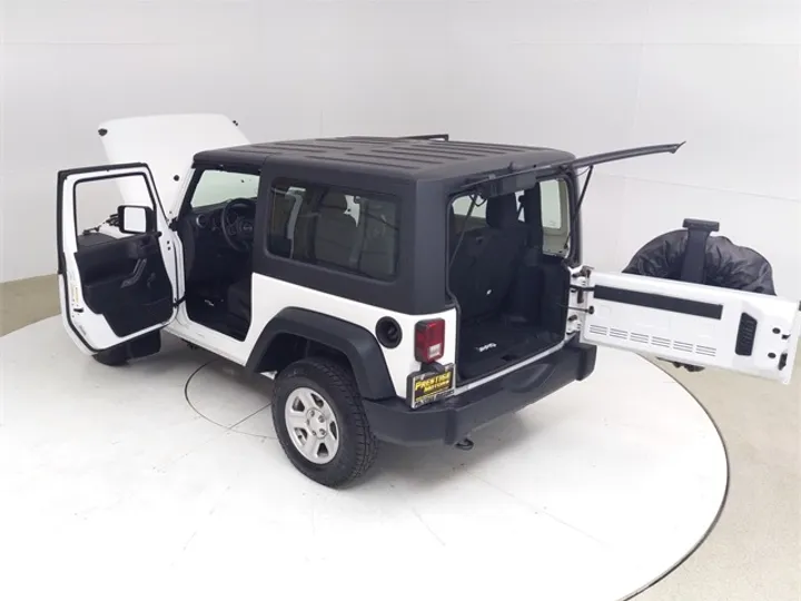 Bright White Clearcoat, 2014 JEEP WRANGLER Image 29