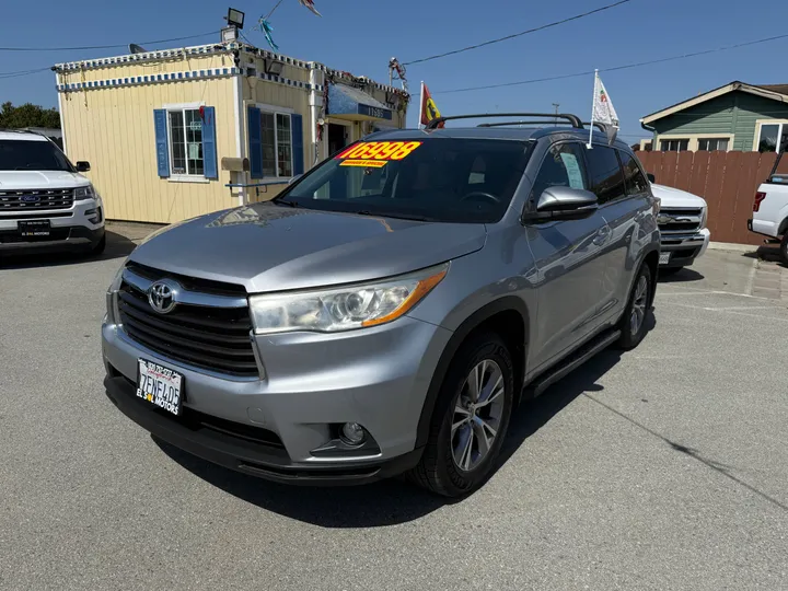 2014 TOYOTA HIGHLANDER Image 1