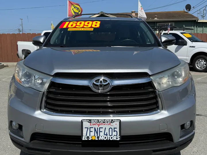 2014 TOYOTA HIGHLANDER Image 2