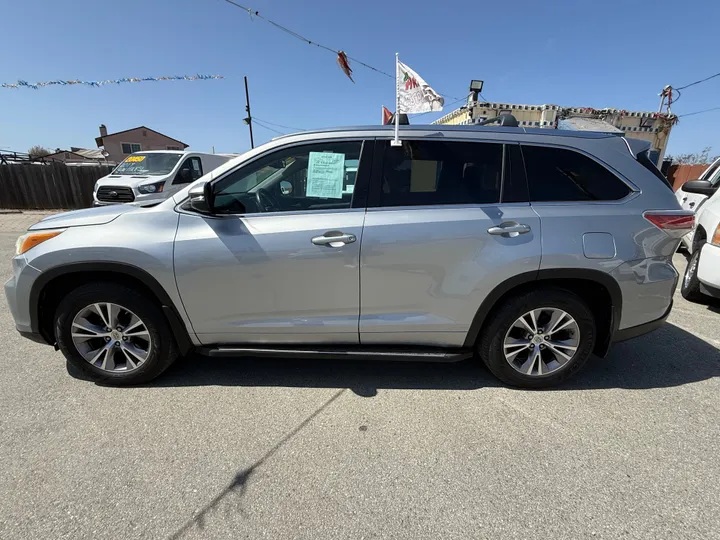 2014 TOYOTA HIGHLANDER Image 3