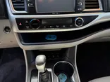 2014 TOYOTA HIGHLANDER Thumnail Image 8
