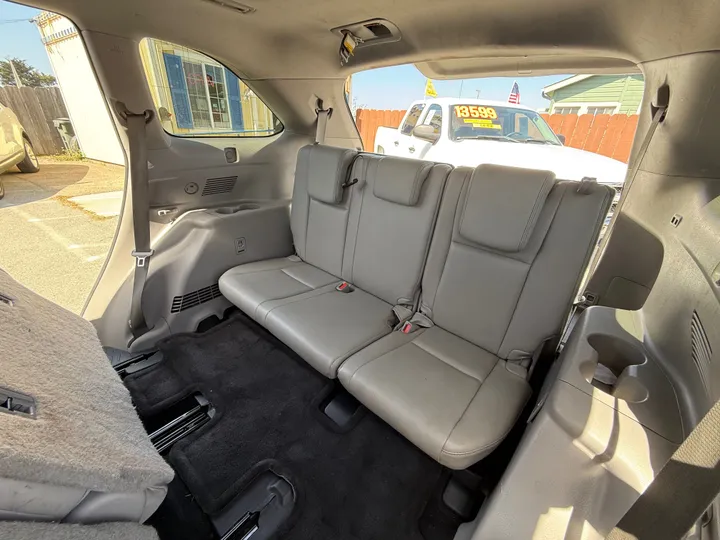 2014 TOYOTA HIGHLANDER Image 12