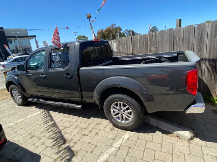 2015 NISSAN FRONTIER CREW CAB Image 2