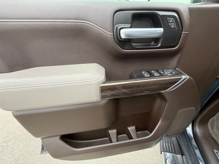 WHITE, 2021 CHEVROLET SILVERADO 1500 CREW CAB Image 6