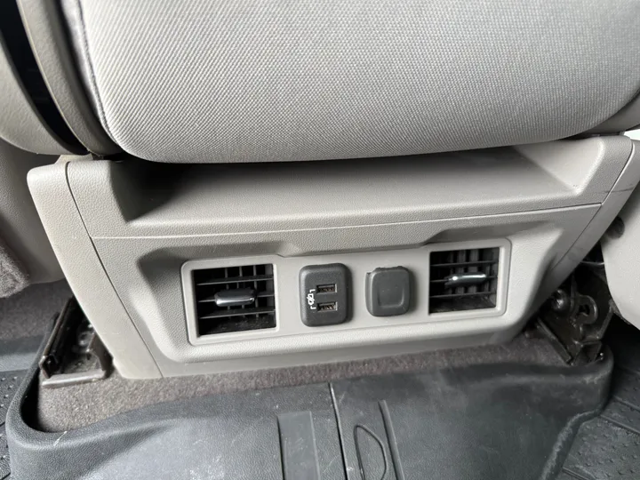 WHITE, 2021 CHEVROLET SILVERADO 1500 CREW CAB Image 14