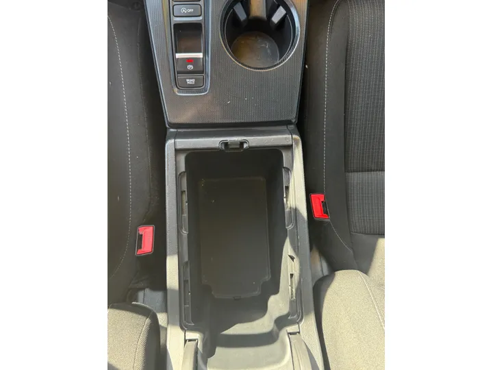 WHITE, 2022 HONDA CIVIC Image 9