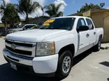 WHITE, 2010 CHEVROLET SILVERADO 1500 CREW CAB Thumnail Image 1