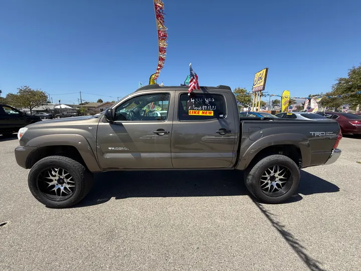 GRAY, 2013 TOYOTA TACOMA DOUBLE CAB Image 3