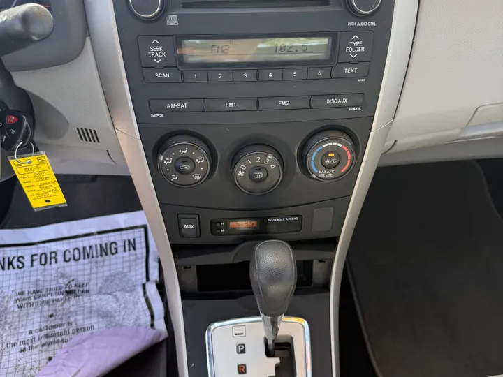 SILVER, 2010 TOYOTA COROLLA Image 8