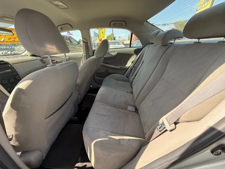 SILVER, 2010 TOYOTA COROLLA Image 10