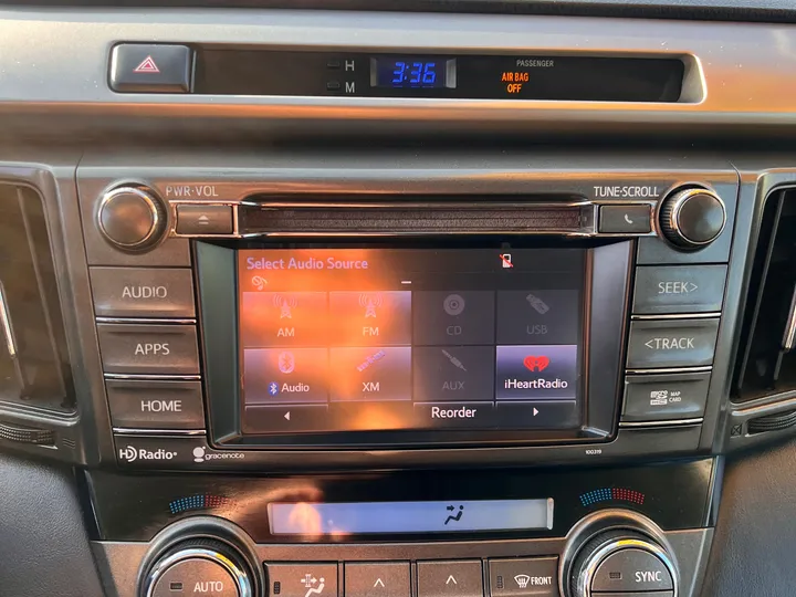 GREY, 2014 TOYOTA RAV4 Image 8